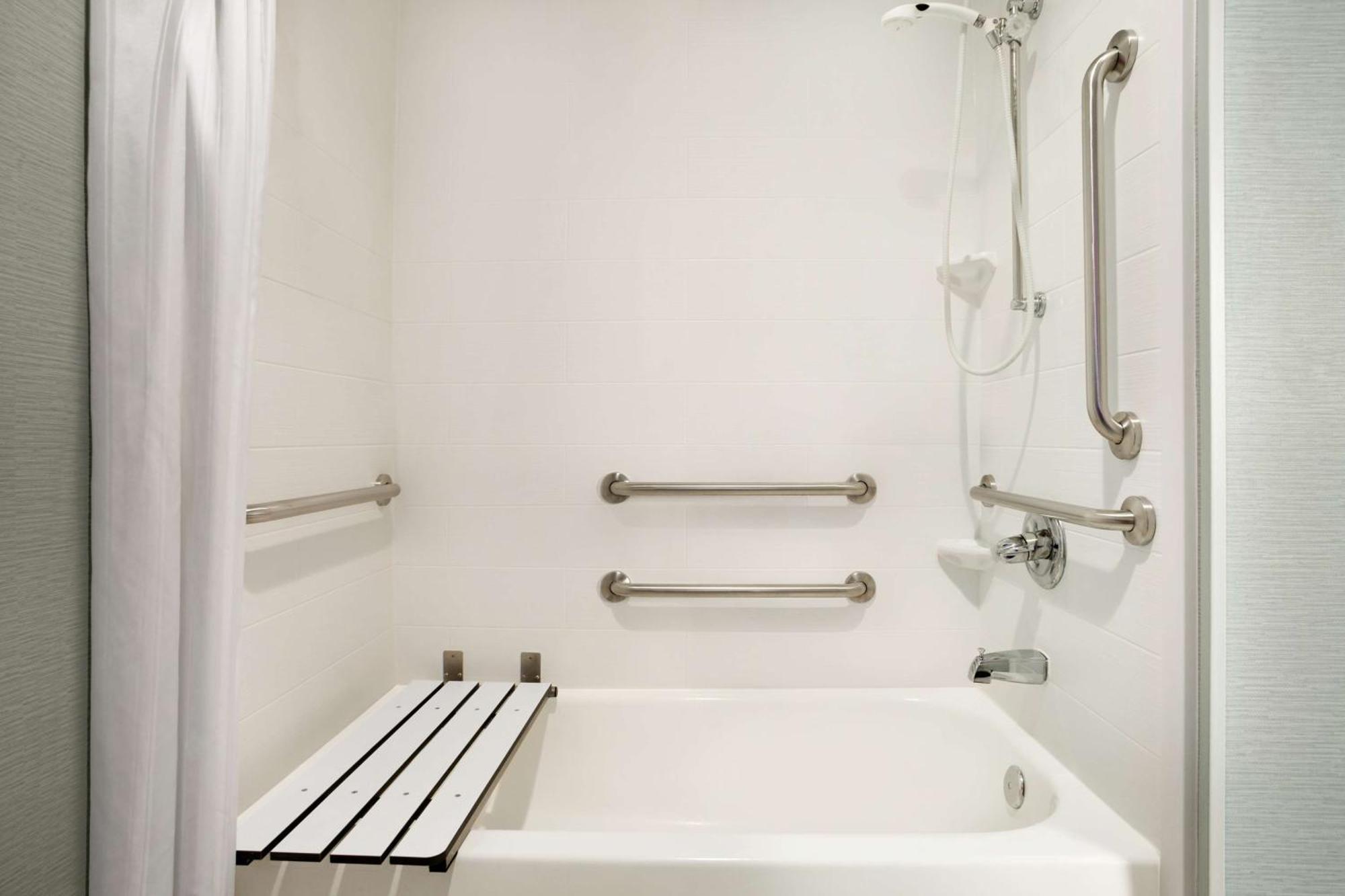 Homewood By Hilton Houston-willowbrook Mall Hotel 3*